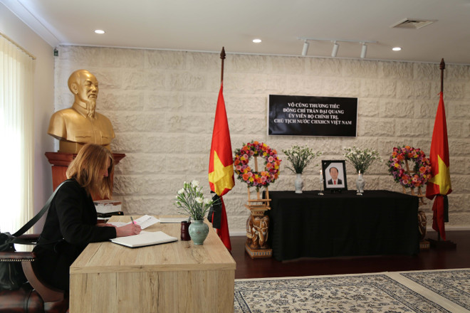 澳大利亚为陈大光主席逝世降半旗致哀 ảnh 2