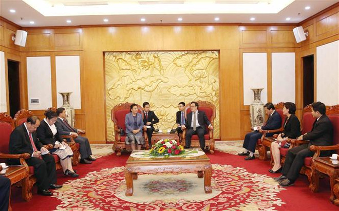 越共中央对外部部长黄平君会见老挝革命人民党中央对外部代表团 ảnh 2 越共中央对外部部长黄平君会见老挝革命人民党中央对外部代表团 ảnh 2
