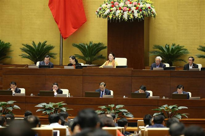 越南第十四届国会第八次会议开始讨论经济社会问题 ảnh 1 越南第十四届国会第八次会议开始讨论经济社会问题 ảnh 1