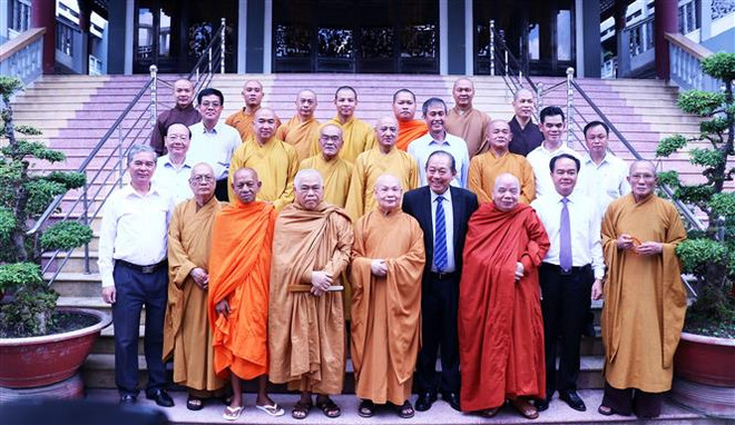 张和平副总理向越南佛教教会领导和佛教信徒致以盂兰盆节祝福 ảnh 1 张和平副总理向越南佛教教会领导和佛教信徒致以盂兰盆节祝福 ảnh 1