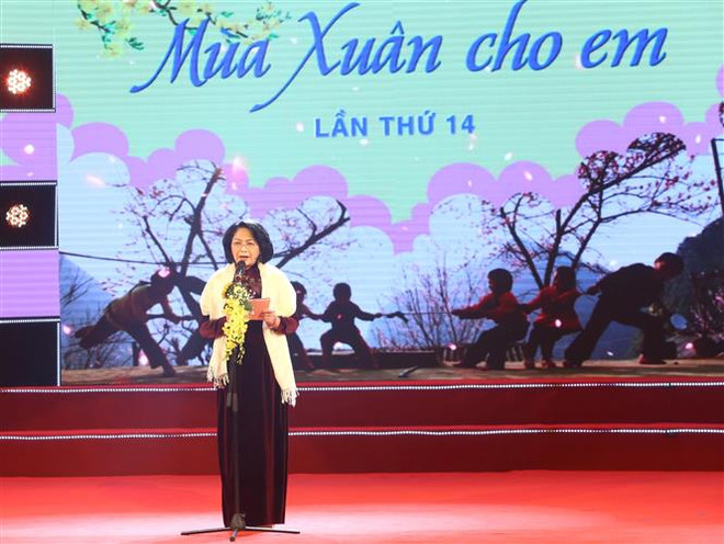 国家副主席邓氏玉盛出席第14届“赋予你春天”活动 ảnh 1 国家副主席邓氏玉盛出席第14届“赋予你春天”活动 ảnh 1