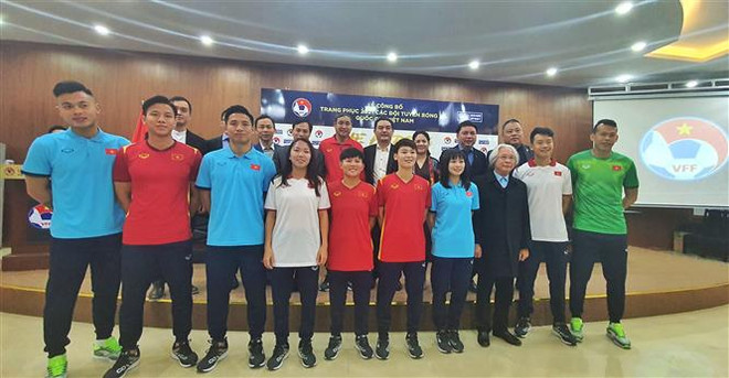 越南国家足球队队服正式亮相 ảnh 3