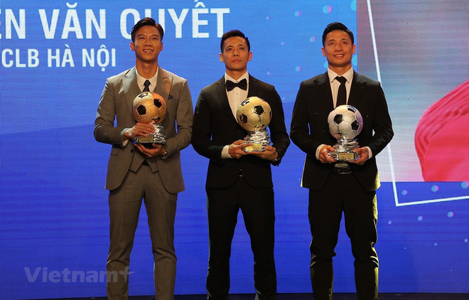 阮文决和黄茹获得2020年越南金球奖 ảnh 1