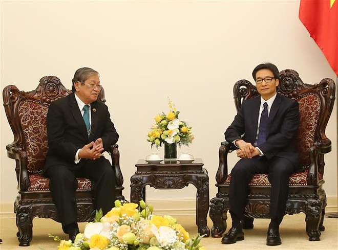 越南政府副总理武德儋会见柬埔寨信息部部长 ảnh 1 越南政府副总理武德儋会见柬埔寨信息部部长 ảnh 1