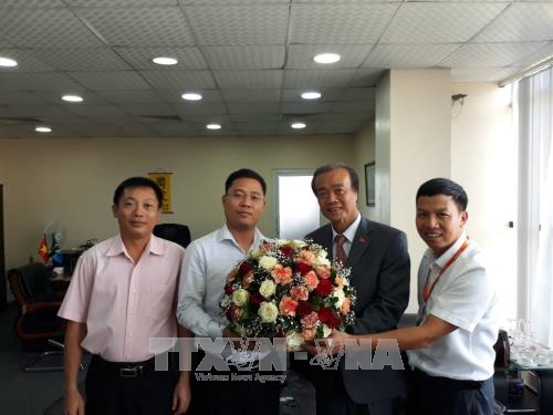 越南驻外大使馆举行活动 庆祝越南人民军建军73周年 ảnh 1 越南驻外大使馆举行活动 庆祝越南人民军建军73周年 ảnh 1