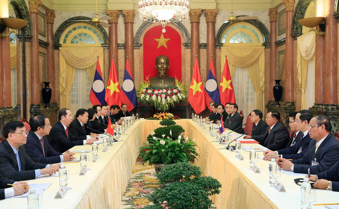 越南国家主席陈大光会见老挝人民革命党中央总书记、国家主席本扬·沃拉吉 ảnh 2