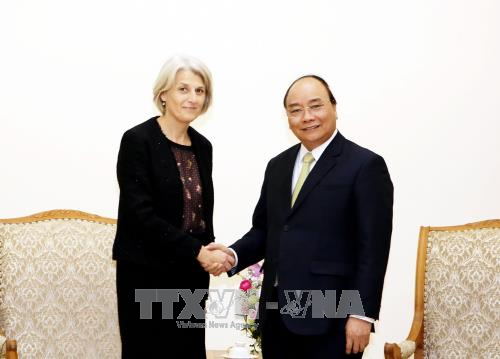 政府总理阮春福会见前来辞行的丹麦驻越大使 ảnh 1