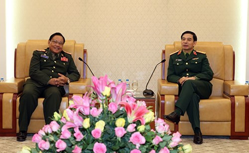 加强越老两国防空空军合作关系 ảnh 1 加强越老两国防空空军合作关系 ảnh 1