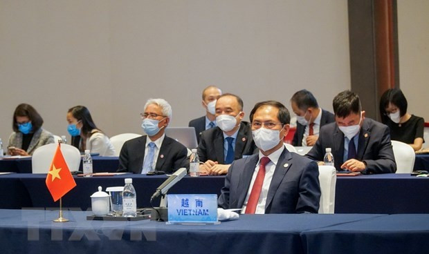 越南出席东盟—中国特别外长会 ảnh 2 越南出席东盟—中国特别外长会 ảnh 2