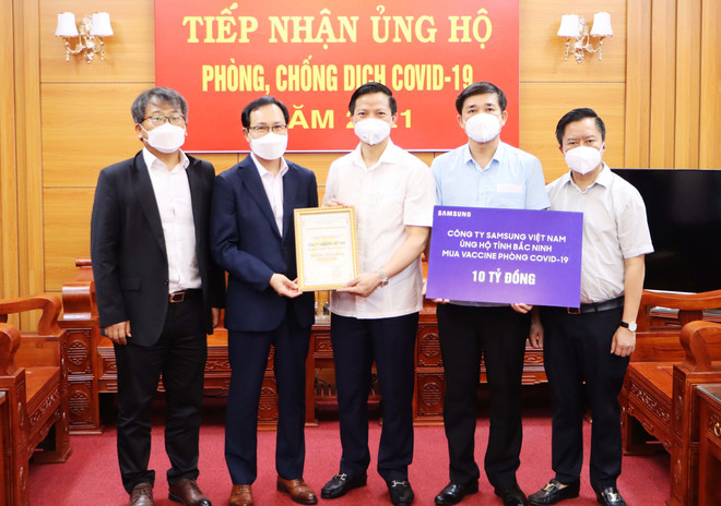 越南卫生部就新冠疫苗供应与Jonhson & Jonhson商谈 ảnh 3 越南卫生部就新冠疫苗供应与Jonhson & Jonhson商谈 ảnh 3