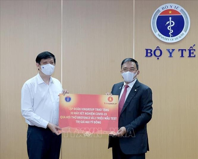 Vingroup捐赠总值达2000万美元的30台呼吸式新冠病毒检测仪 ảnh 2 Vingroup捐赠总值达2000万美元的30台呼吸式新冠病毒检测仪 ảnh 2