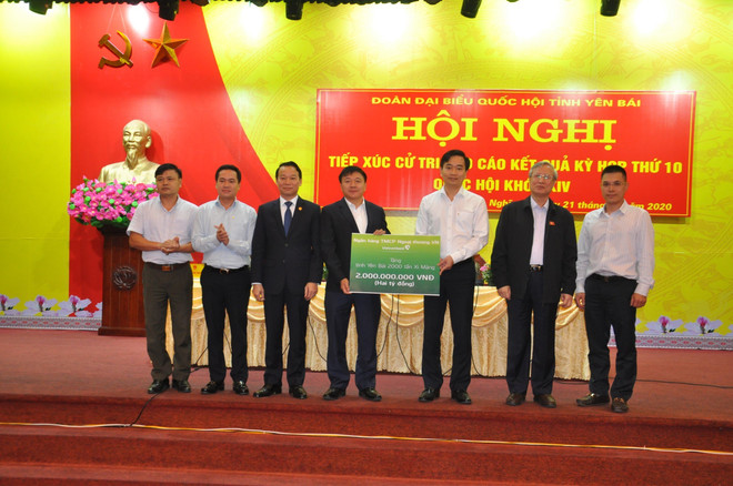 越共中央书记处常务书记陈国旺接触安沛省选民 ảnh 2