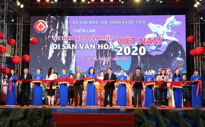 “2020年游历过越南各文化遗产之地”展览会在河内正式开幕 ảnh 1 “2020年游历过越南各文化遗产之地”展览会在河内正式开幕 ảnh 1