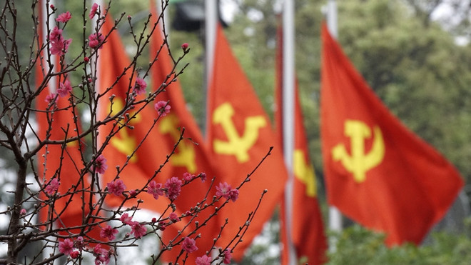 发扬党的光荣传统 继续谱写辉煌篇章 ảnh 1 发扬党的光荣传统 继续谱写辉煌篇章 ảnh 1