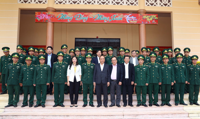 阮春福总理检查得农省武装力量战备工作 ảnh 1 阮春福总理检查得农省武装力量战备工作 ảnh 1