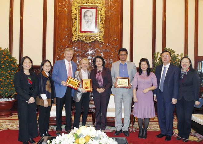 国家副主席邓氏玉盛会见微笑行动创始人威廉•马基 ảnh 2