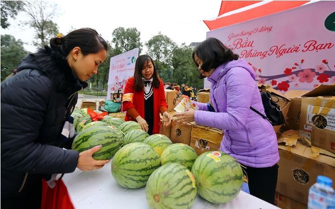 “零元春节市集”为穷人送上温暖 ảnh 2 “零元春节市集”为穷人送上温暖 ảnh 2