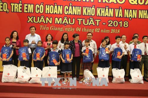 阮氏金银等党和国家领导人分赴各地开展新春走访慰问活动 ảnh 2 阮氏金银等党和国家领导人分赴各地开展新春走访慰问活动 ảnh 2