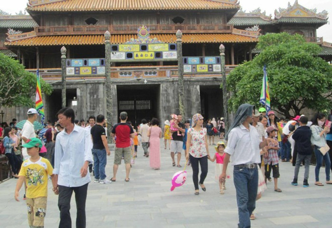 2018年1月份顺化古都遗迹区接待国际游客同比增长30% ảnh 1