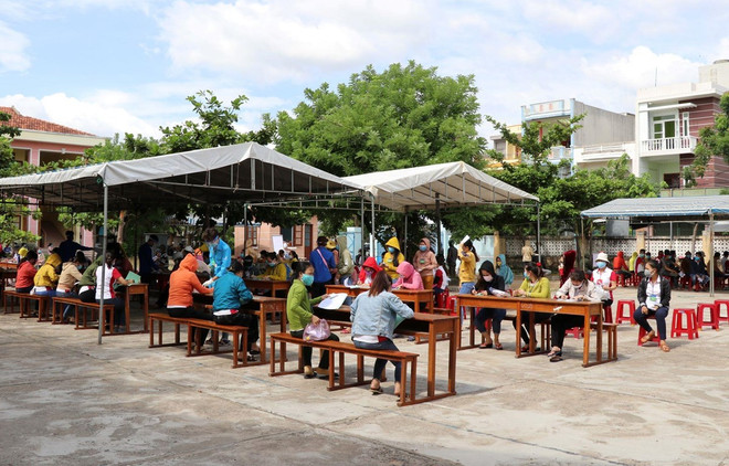 今年前8个月越南全国累计8.55万家企业退出市场 ảnh 1