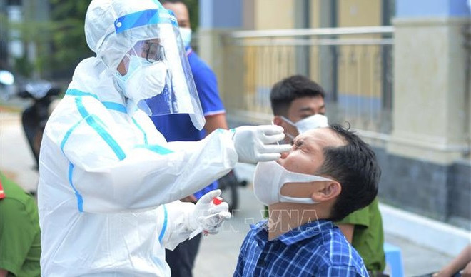 新冠肺炎疫情:收紧社交距离措施7天后胡志明市取得许多积极成果 ảnh 1 新冠肺炎疫情:收紧社交距离措施7天后胡志明市取得许多积极成果 ảnh 1