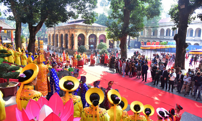 极具民族特色的进香开春仪式在河内升龙皇城举行 ảnh 2