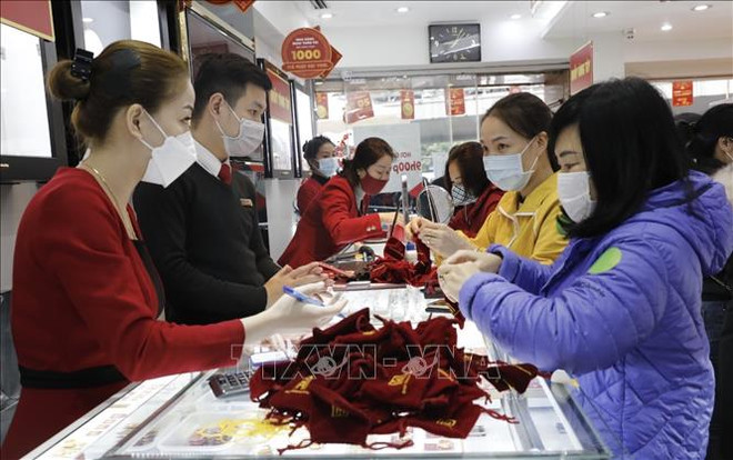 财神节: 越南国内黄金价格上涨每两40万越盾 ảnh 1 财神节: 越南国内黄金价格上涨每两40万越盾 ảnh 1