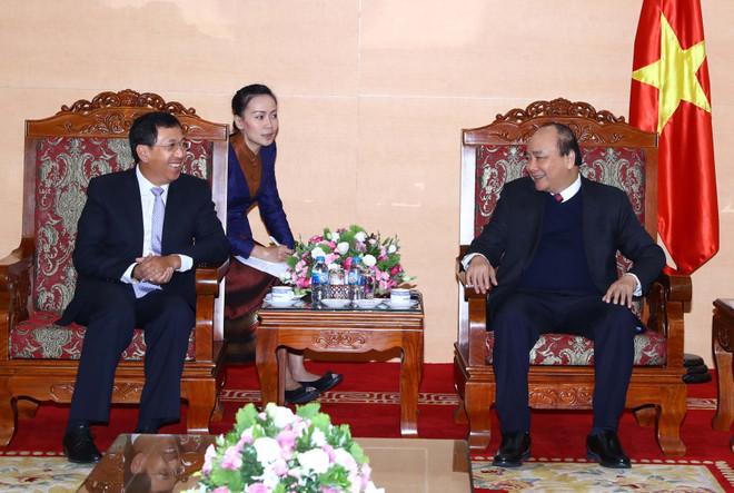 阮春福总理会见老挝中央银行行长宋赛•斯法赛 ảnh 2 阮春福总理会见老挝中央银行行长宋赛•斯法赛 ảnh 2