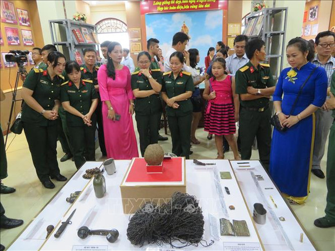 柬埔寨推翻种族灭绝制度40年：近300张宝贵的图片及实物得到展示 ảnh 1