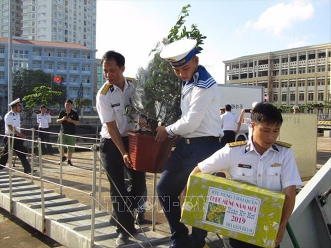 把年货送到DK1海上高脚屋 ảnh 2 把年货送到DK1海上高脚屋 ảnh 2