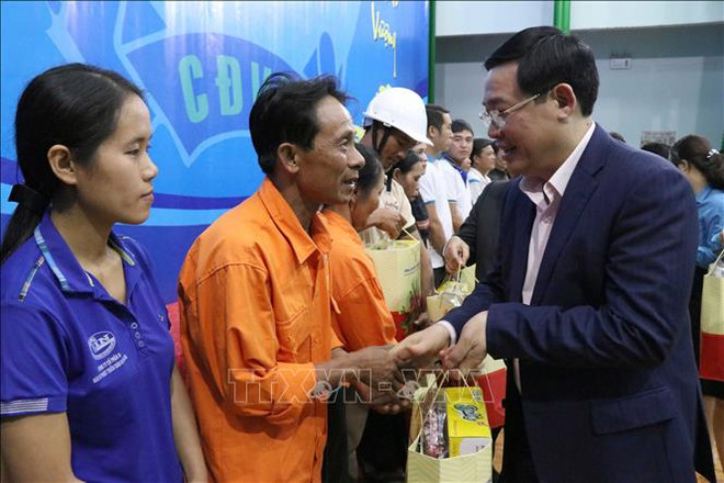 王廷惠春节前走访慰问嘉莱和昆嵩两省困难员工 ảnh 1 王廷惠春节前走访慰问嘉莱和昆嵩两省困难员工 ảnh 1