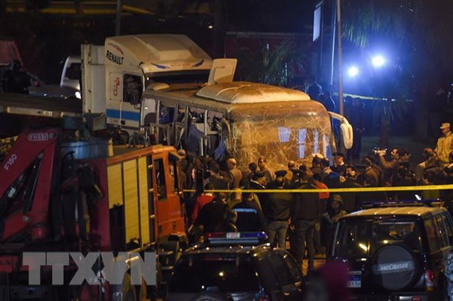 越南游客在埃及金字塔附近遇袭事件：保险公司向遇难者支付总额为24亿越盾的保险金 ảnh 1