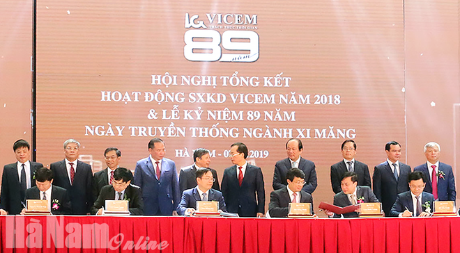 越南水泥工业总公司力争2019年营业收入增长10% ảnh 2 越南水泥工业总公司力争2019年营业收入增长10% ảnh 2