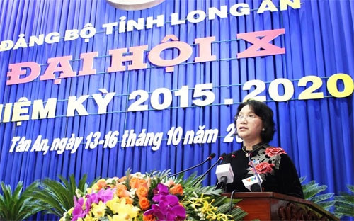 越共隆安省第十次代表大会隆重开幕 ảnh 1 越共隆安省第十次代表大会隆重开幕 ảnh 1