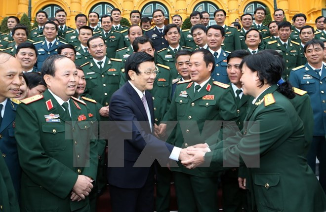 张晋创主席亲切会见全军“好民运”模范 ảnh 1 张晋创主席亲切会见全军“好民运”模范 ảnh 1