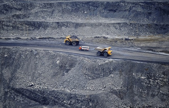 越南煤炭矿产工业集团力争实现煤炭生产量达3700万吨 ảnh 1 越南煤炭矿产工业集团力争实现煤炭生产量达3700万吨 ảnh 1