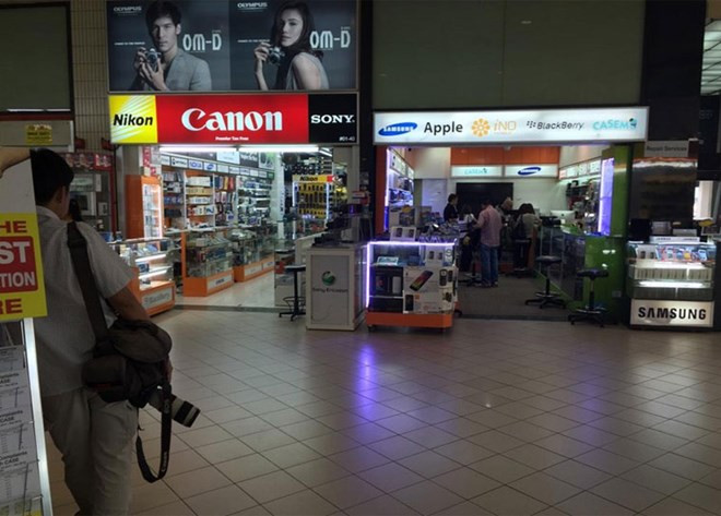 欺骗越南游客的四名新加坡被告被判处4至14个月有期徒刑 ảnh 1 欺骗越南游客的四名新加坡被告被判处4至14个月有期徒刑 ảnh 1