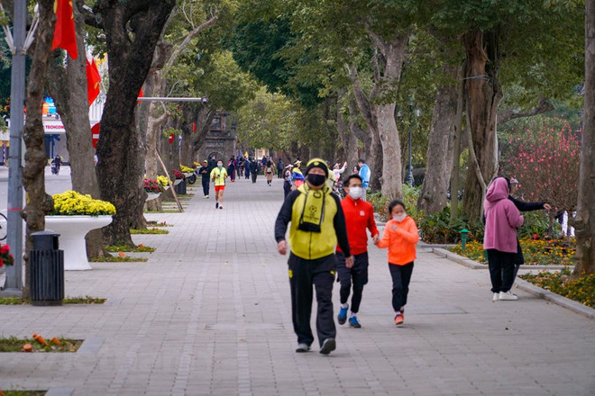 组图:2022壬寅年大年初一祥和宁静的河内街道 ảnh 13 组图:2022壬寅年大年初一祥和宁静的河内街道 ảnh 13