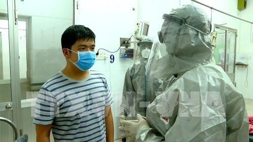 来自中国并在越南接受治疗的一名新型冠状病毒肺炎患者检测结果呈阴性 ảnh 2