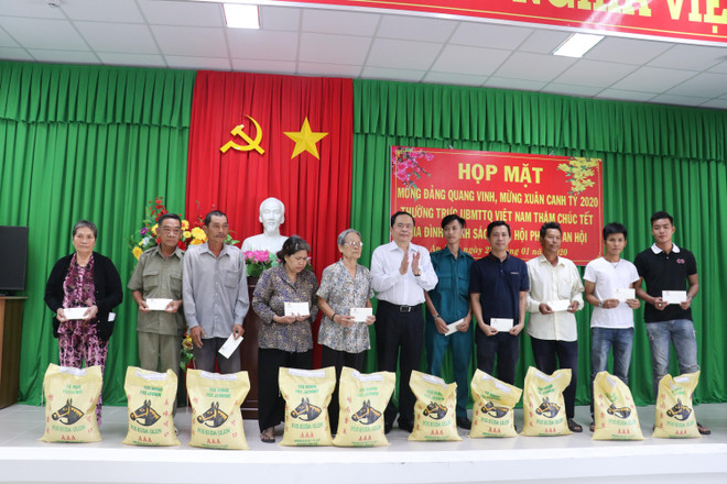 越南祖国阵线中央委员会主席陈清敏在芹苴市开展春节慰问活动 ảnh 2 越南祖国阵线中央委员会主席陈清敏在芹苴市开展春节慰问活动 ảnh 2