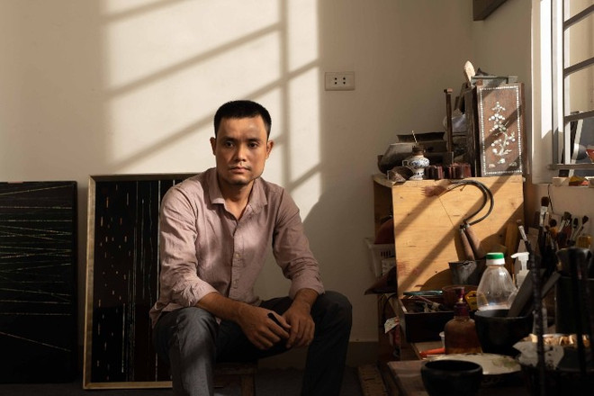 “油漆与纸’绘画展”为美术绘画寻找新的材料 ảnh 2 “油漆与纸’绘画展”为美术绘画寻找新的材料 ảnh 2