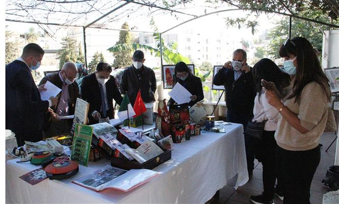 纪念越南与阿尔及利亚建交58周年图片展在阿尔及利亚举行 ảnh 2 纪念越南与阿尔及利亚建交58周年图片展在阿尔及利亚举行 ảnh 2