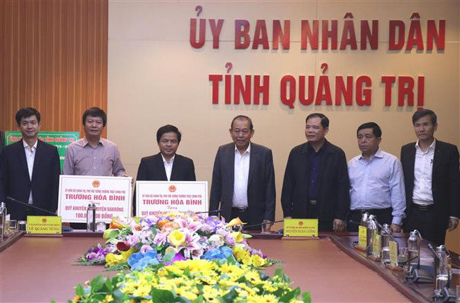 政府副总理张和平指导广治省救灾工作 ảnh 2 政府副总理张和平指导广治省救灾工作 ảnh 2