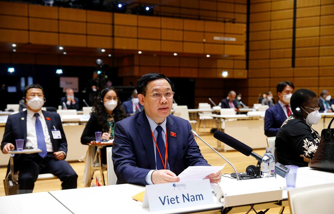 越南国会主席王廷惠出席第五次世界议长大会开幕式 ảnh 1 越南国会主席王廷惠出席第五次世界议长大会开幕式 ảnh 1