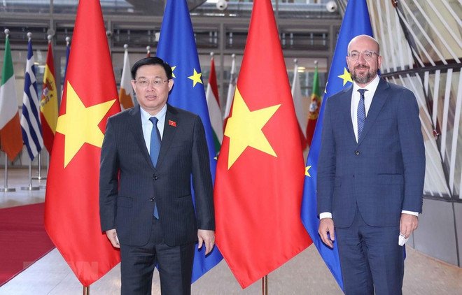 越南国会主席王廷惠会见欧洲理事会主席米歇尔 ảnh 1 越南国会主席王廷惠会见欧洲理事会主席米歇尔 ảnh 1