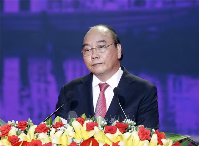 越南国家主席阮春福出席广南省建省550周年庆祝活动 ảnh 1