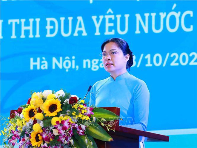 越南妇女联合会中央委员会主席何氏娥:为全国妇女的盛大节日做足准备 ảnh 2 越南妇女联合会中央委员会主席何氏娥:为全国妇女的盛大节日做足准备 ảnh 2