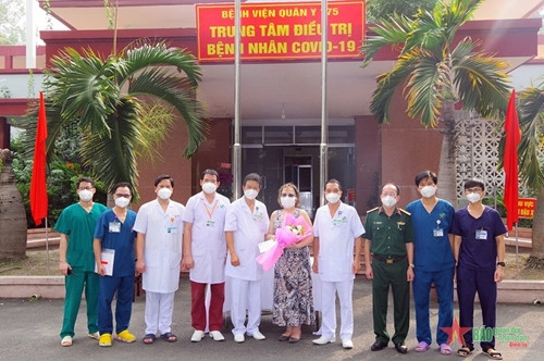 175军医院成功治愈一名有基础疾病的古巴籍新冠肺炎患者 ảnh 1 175军医院成功治愈一名有基础疾病的古巴籍新冠肺炎患者 ảnh 1