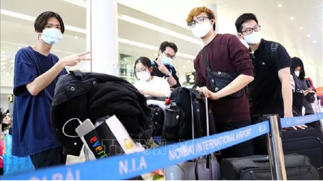 支持受新冠肺炎疫情影响的留学生 ảnh 1