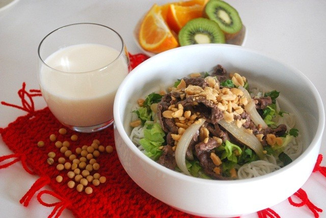 全球早餐购买力排行 越南人日均早餐支付最多 ảnh 1